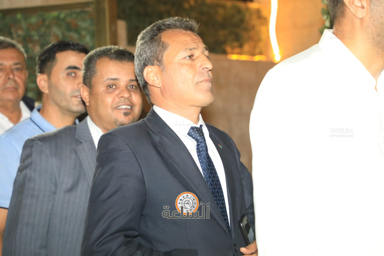 Madar Al-Saa Images 0.4210694688056741