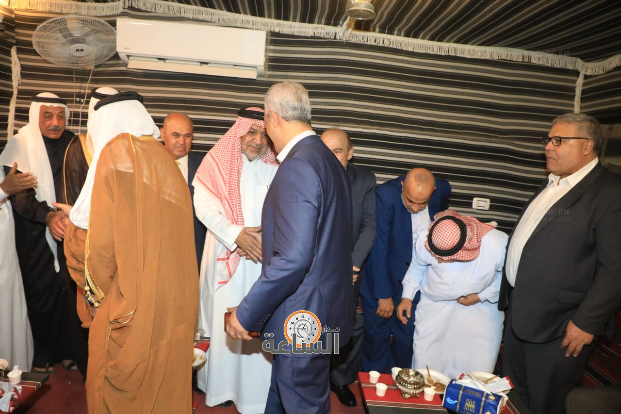 Madar Al-Saa Images 0.41501768119150795