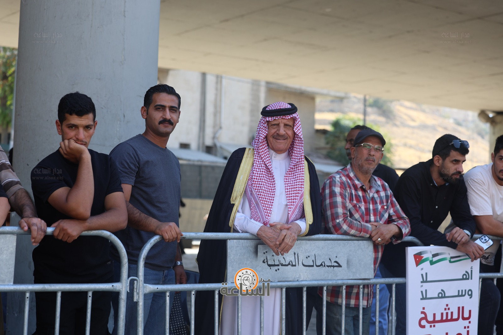 Madar Al-Saa Images 0.5140971883112578