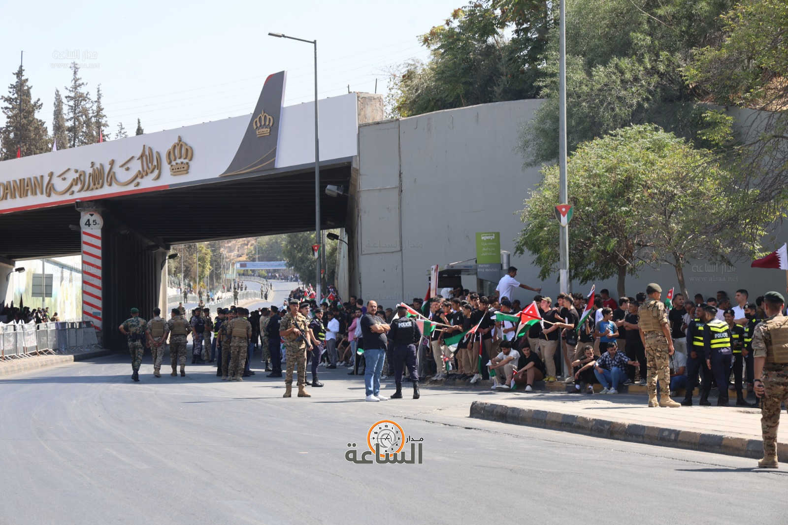 Madar Al-Saa Images 0.7607968791357966