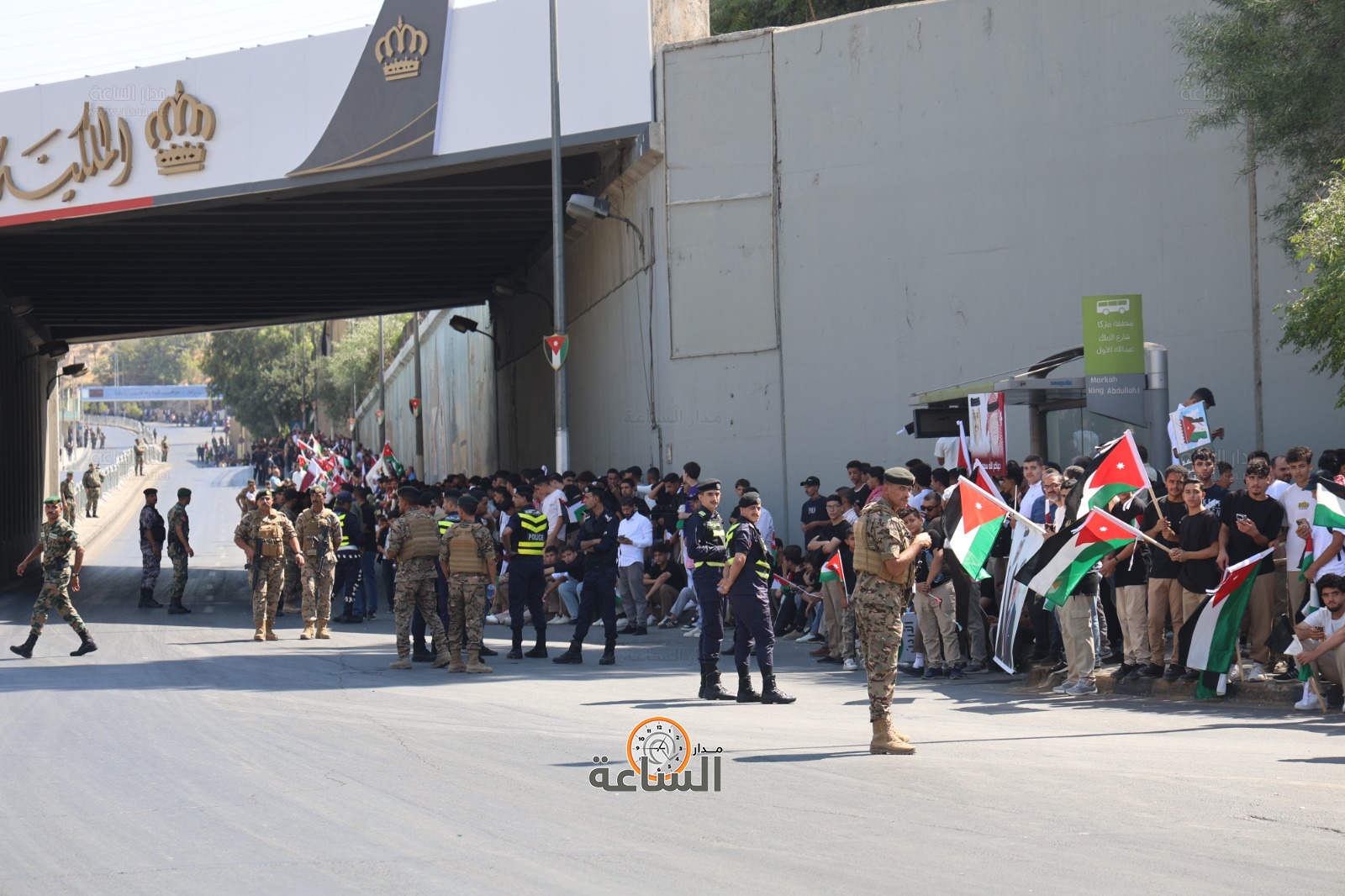 Madar Al-Saa Images 0.9000296560353441