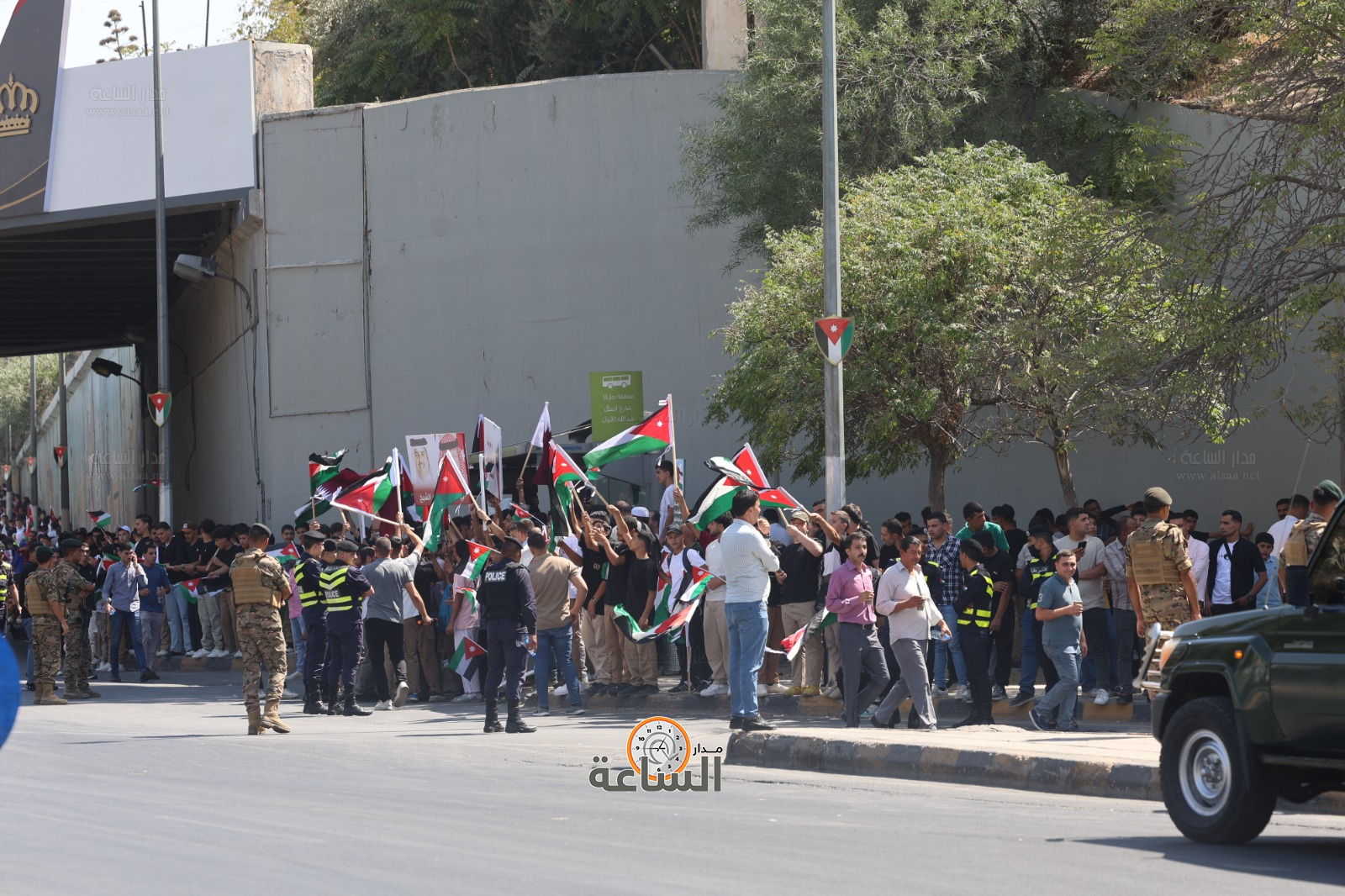 Madar Al-Saa Images 0.7391153252238685