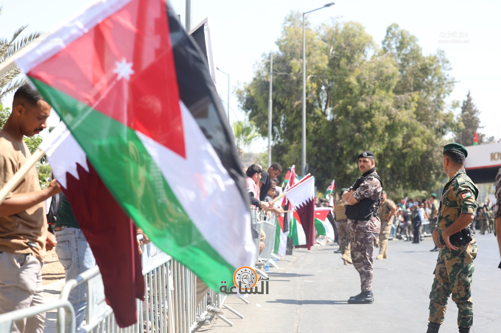 Madar Al-Saa Images 0.18306914265274532