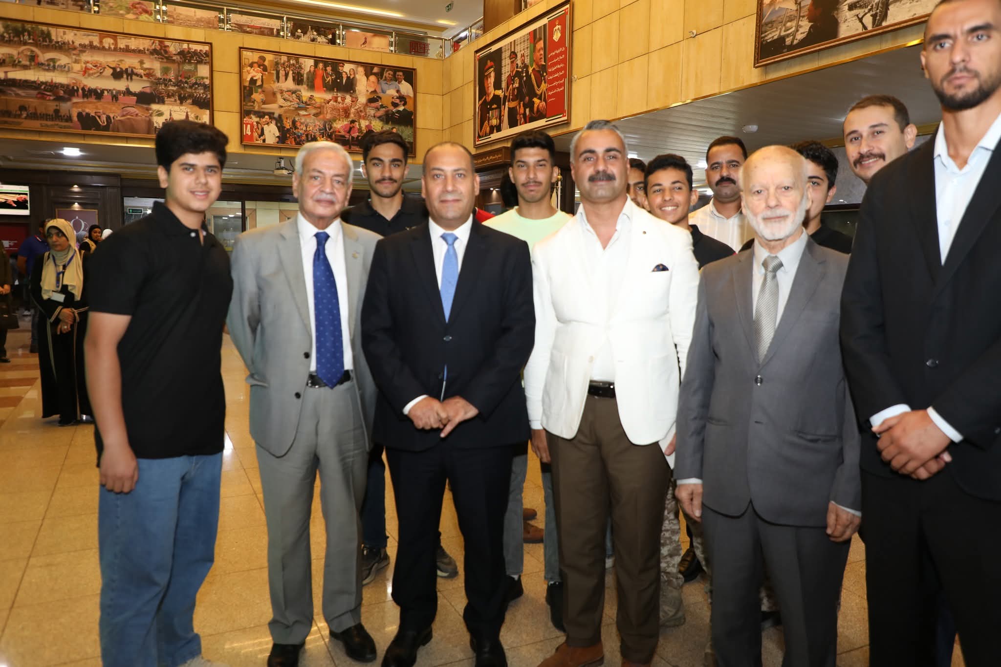 Madar Al-Saa Images 0.6209090851801461