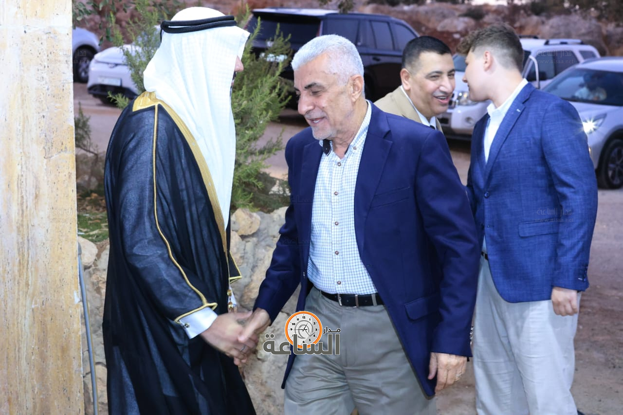 Madar Al-Saa Images 0.9602007722270688