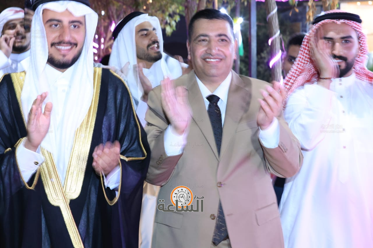 Madar Al-Saa Images 0.42554240085003514