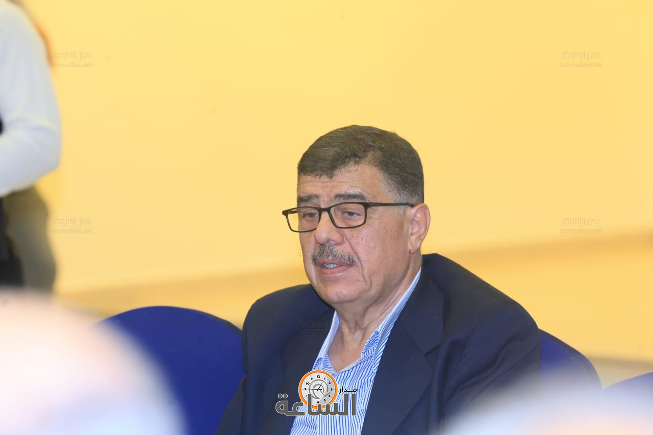 Madar Al-Saa Images 0.7090552896544785