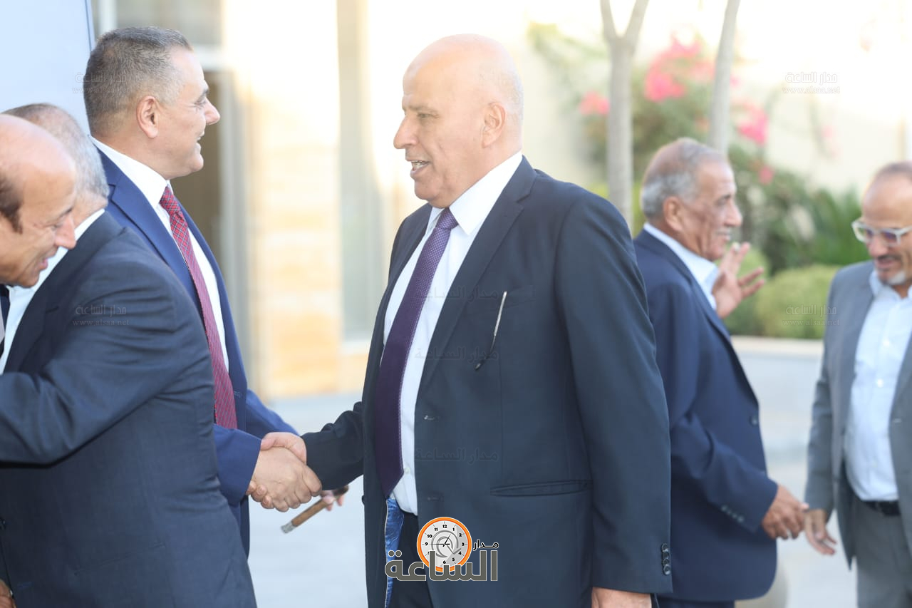 Madar Al-Saa Images 0.09833462541062077