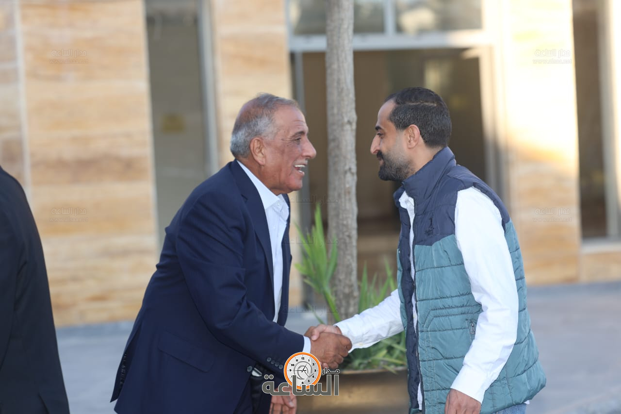 Madar Al-Saa Images 0.6404192106525205