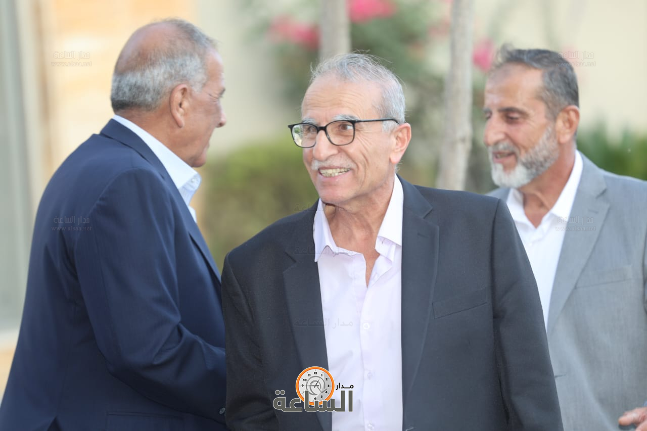 Madar Al-Saa Images 0.10368025793908575