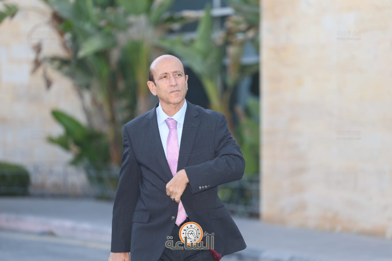 Madar Al-Saa Images 0.8735462495670872