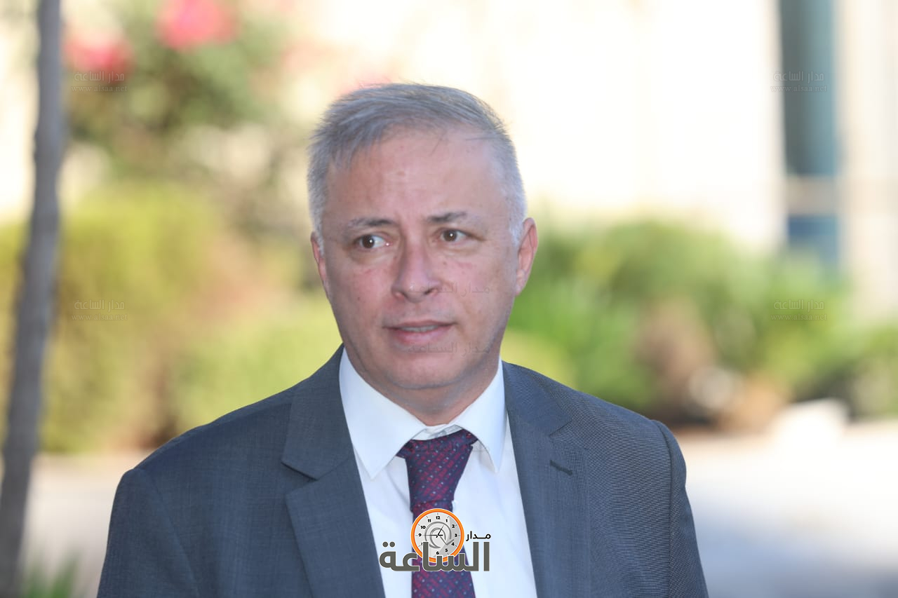 Madar Al-Saa Images 0.8925322798944703