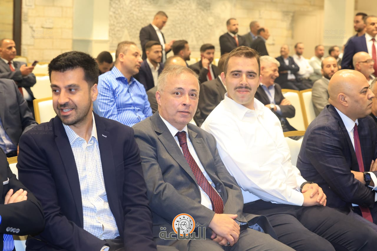 Madar Al-Saa Images 0.35401411970388375