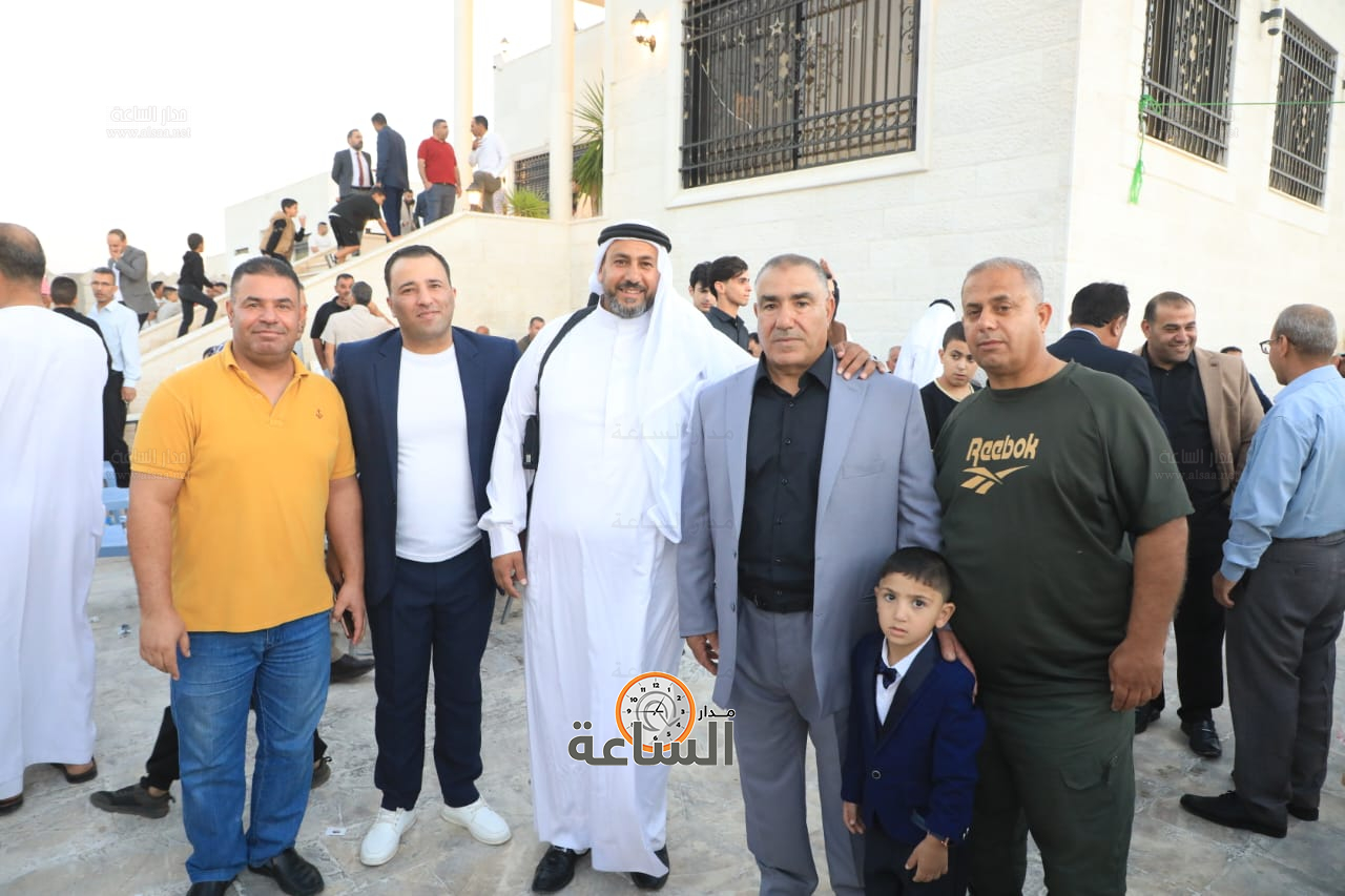 Madar Al-Saa Images 0.13145553873259475