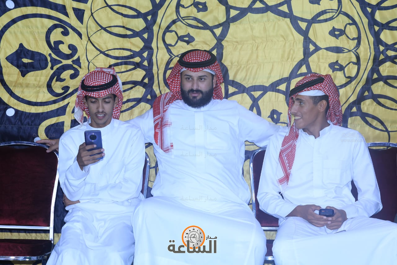 Madar Al-Saa Images 0.1616578588337123