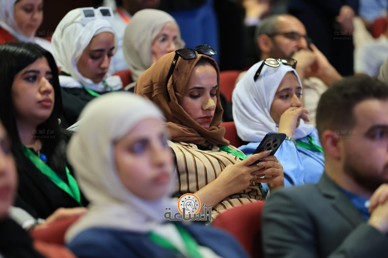 Madar Al-Saa Images 0.3694421642225485