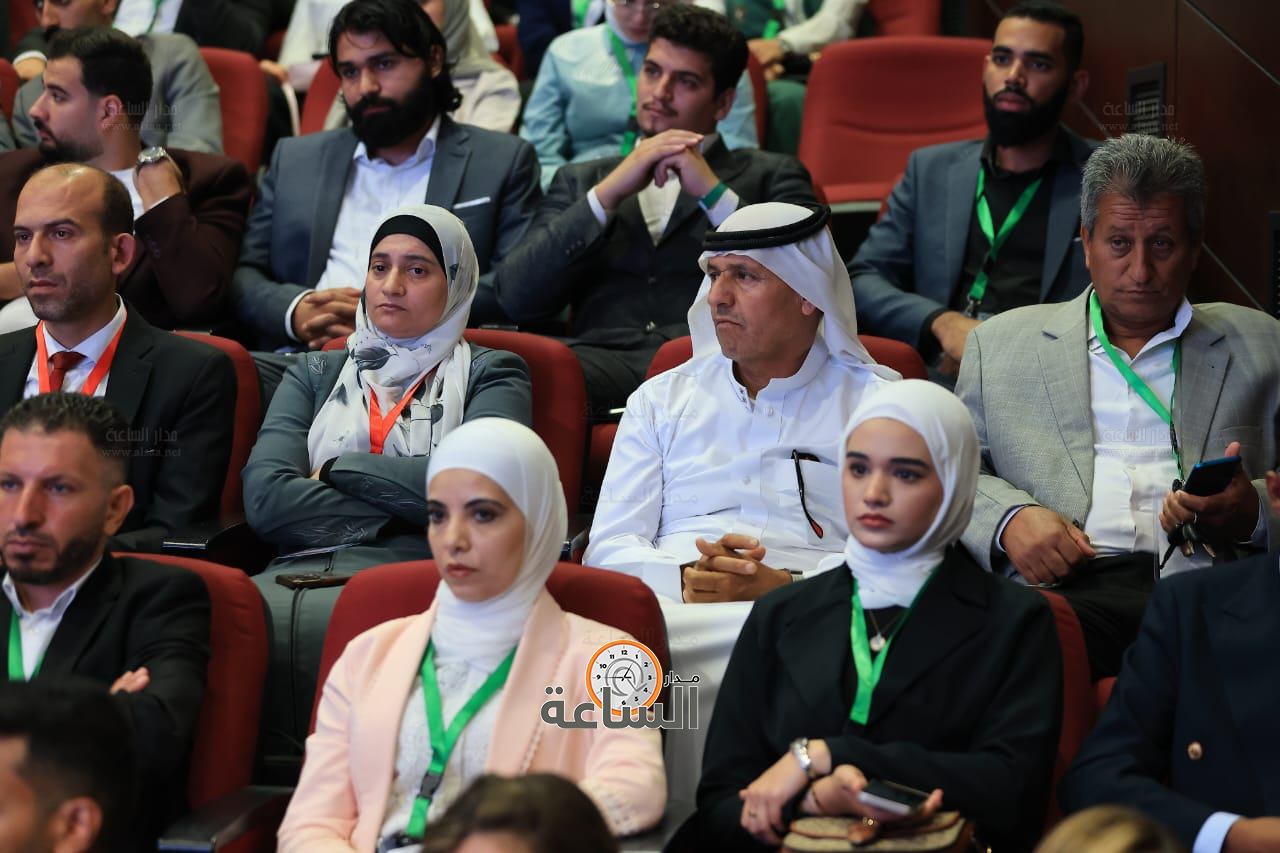 Madar Al-Saa Images 0.47271622080245235