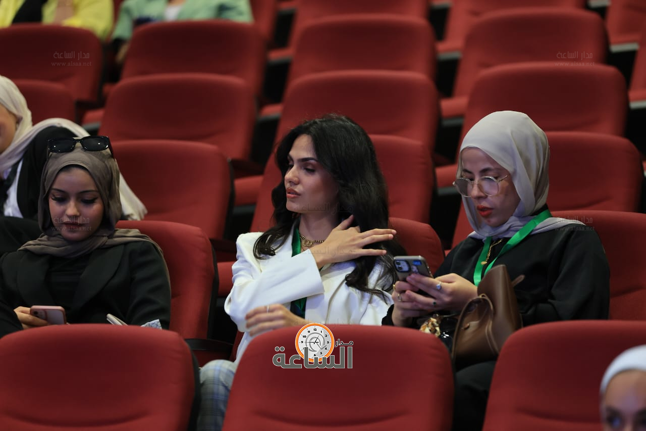 Madar Al-Saa Images 0.522788250137561