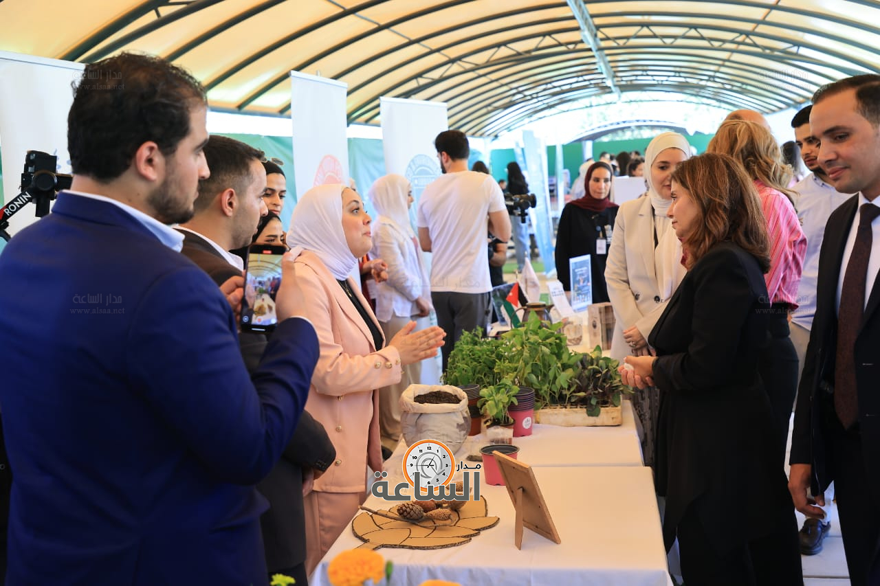 Madar Al-Saa Images 0.7748399347537376