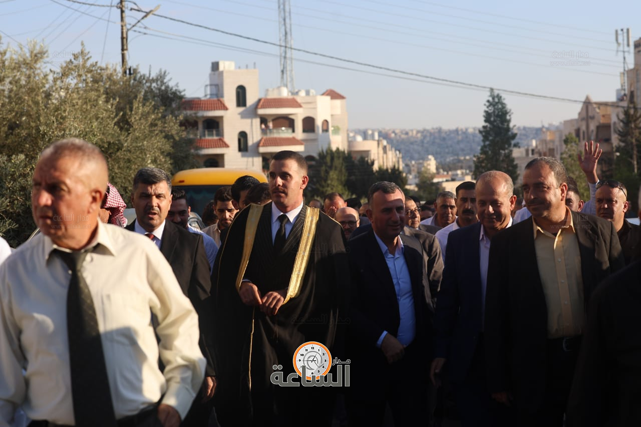 Madar Al-Saa Images 0.3538395475740522