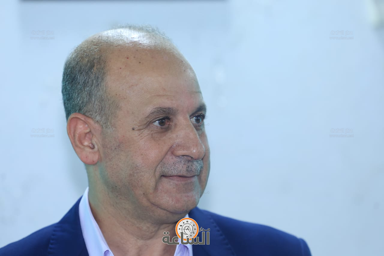 Madar Al-Saa Images 0.3987183853646177