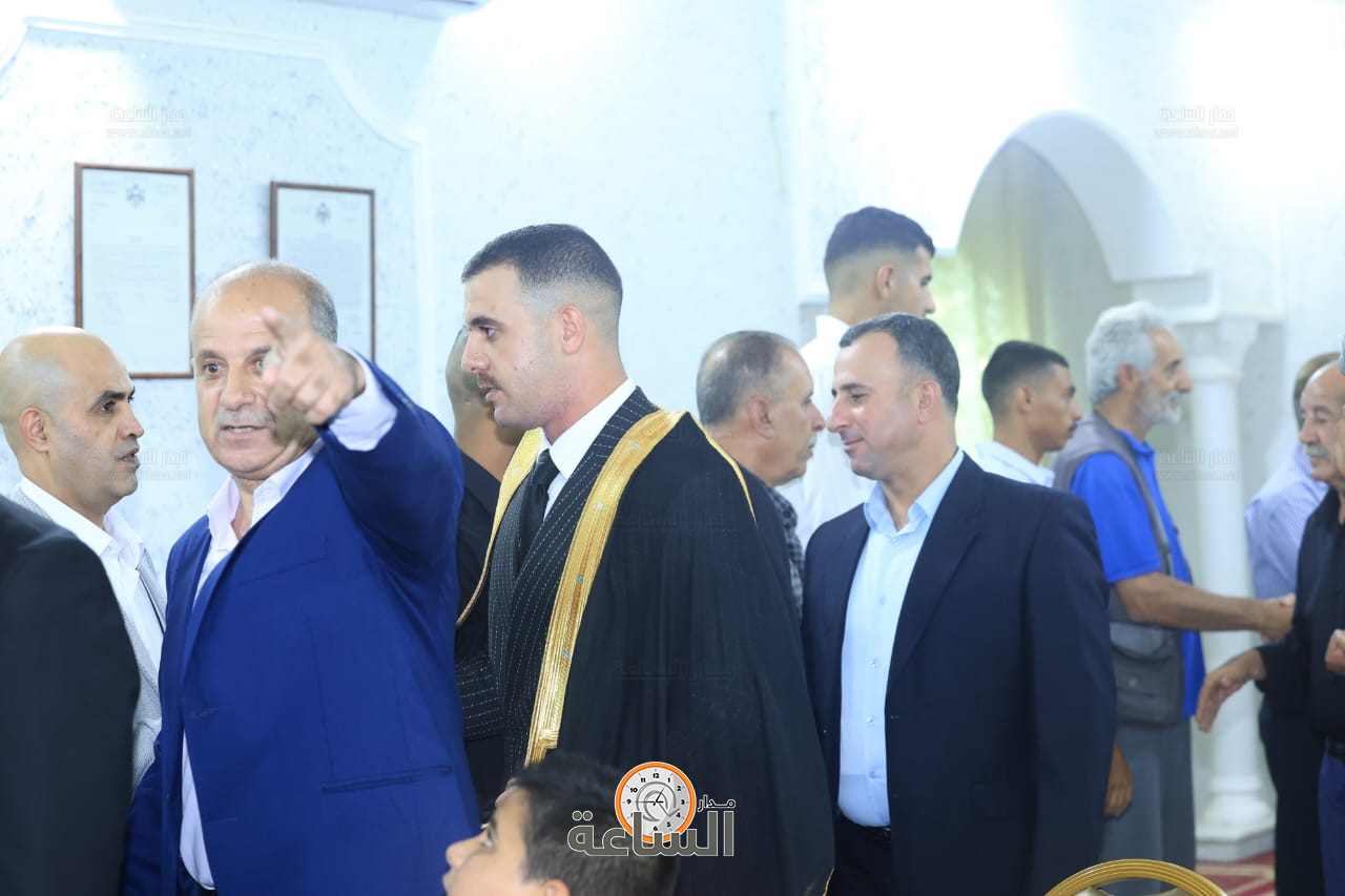 Madar Al-Saa Images 0.39361823131130114