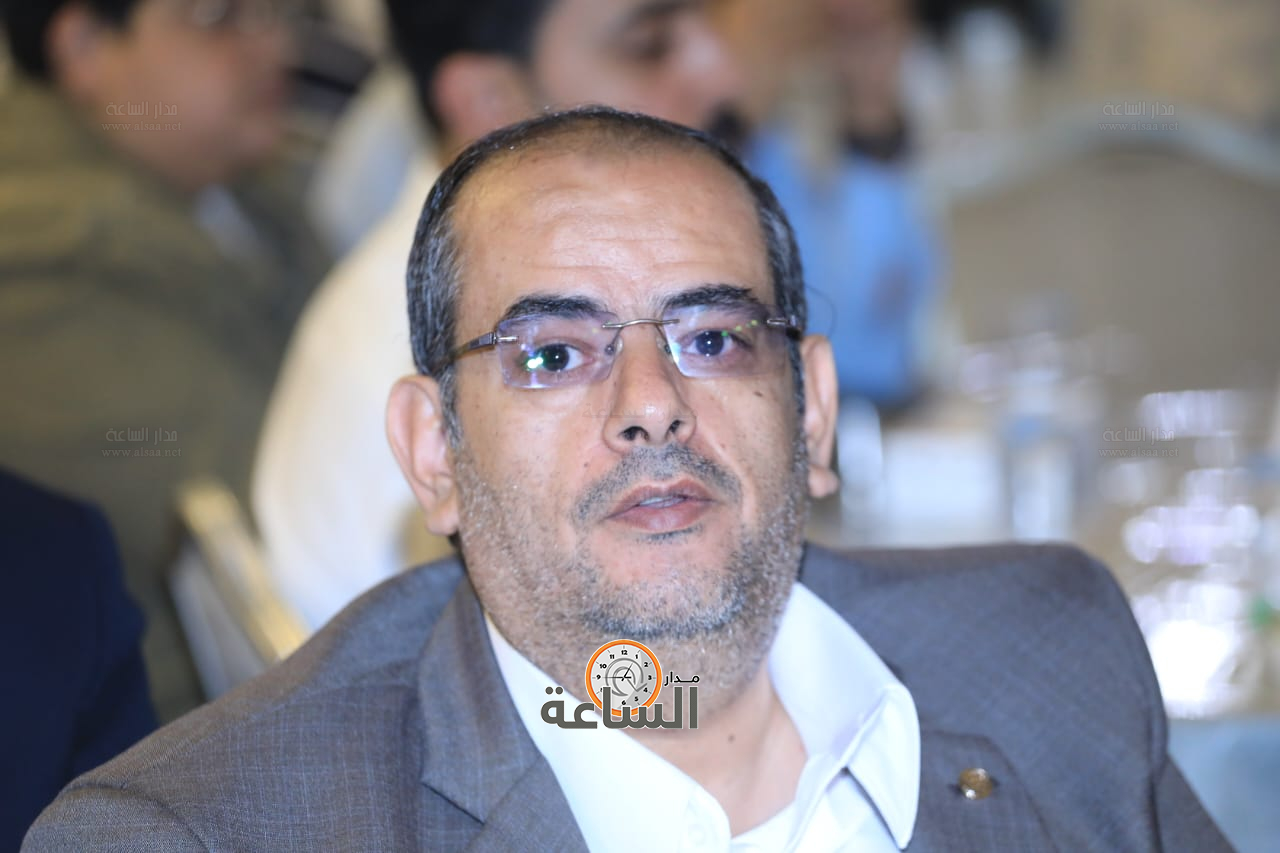 Madar Al-Saa Images 0.37022885936493355