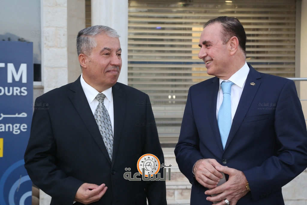 Madar Al-Saa Images 0.5638499908673015