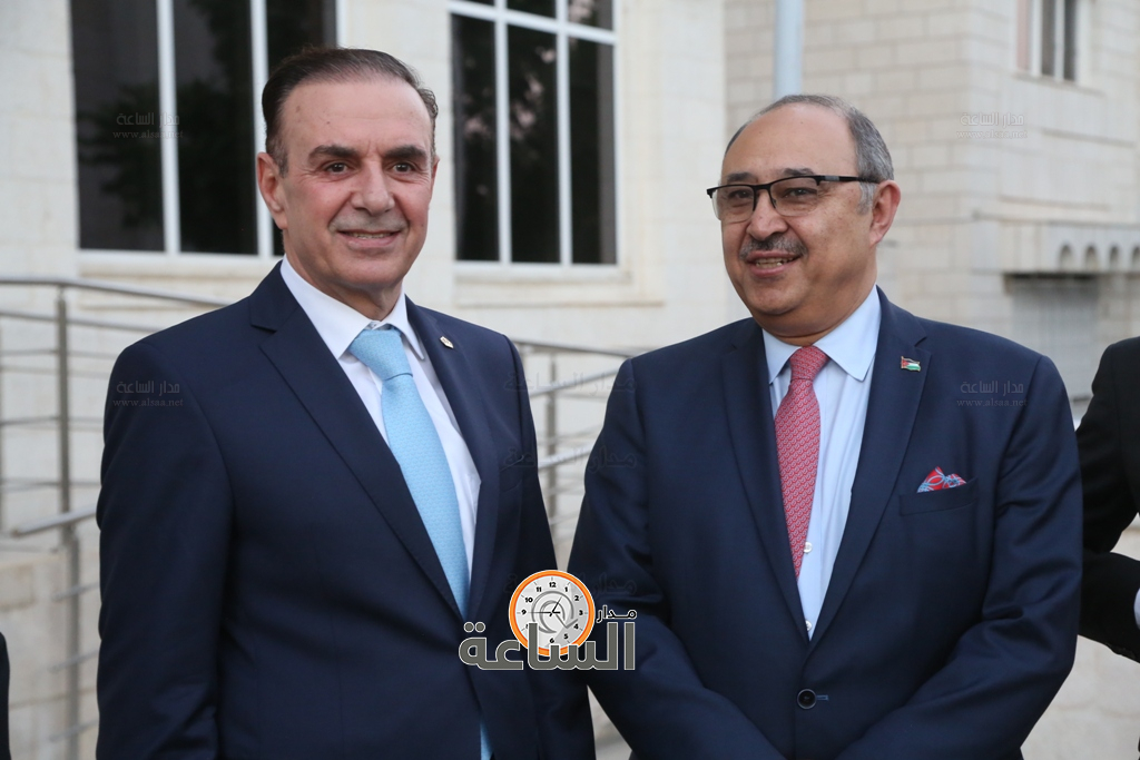 Madar Al-Saa Images 0.3364666469387132