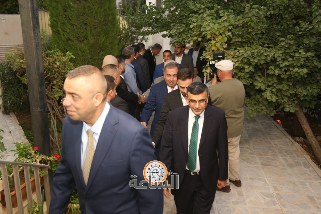 Madar Al-Saa Images 0.5462222349780864