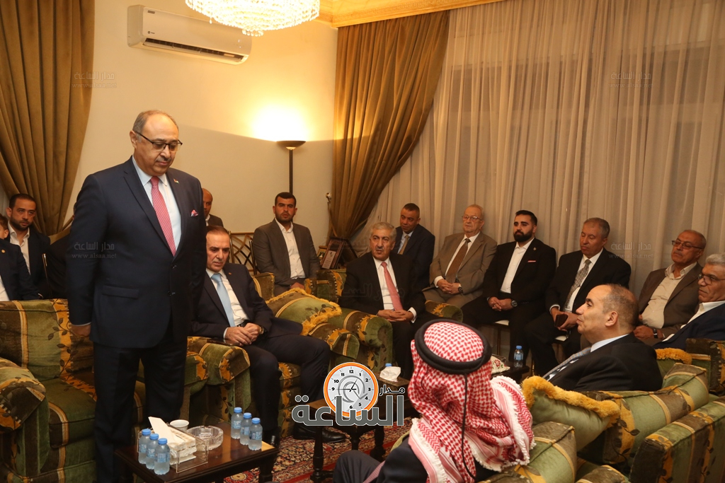 Madar Al-Saa Images 0.3061725773106533