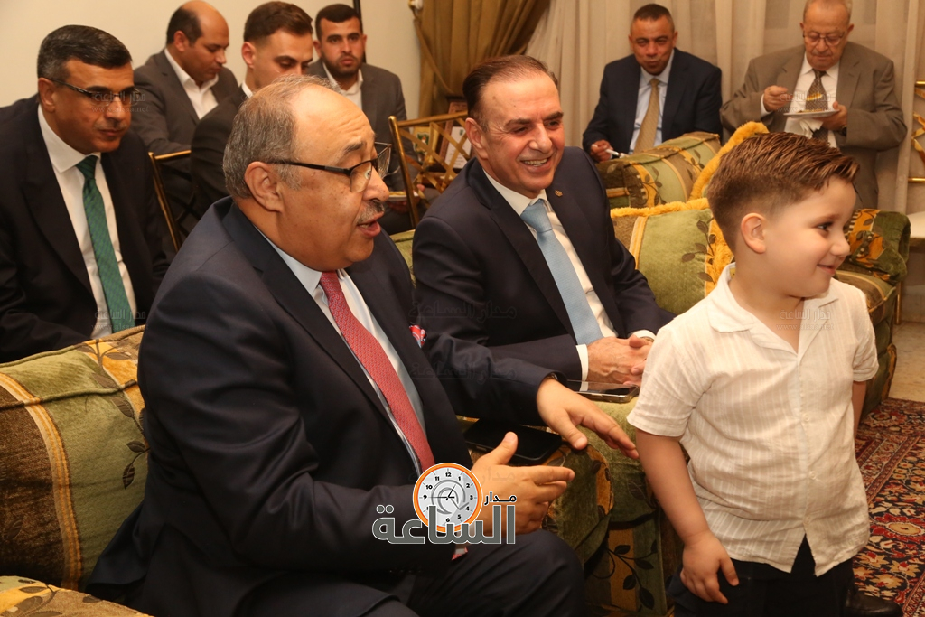 Madar Al-Saa Images 0.354810121420326