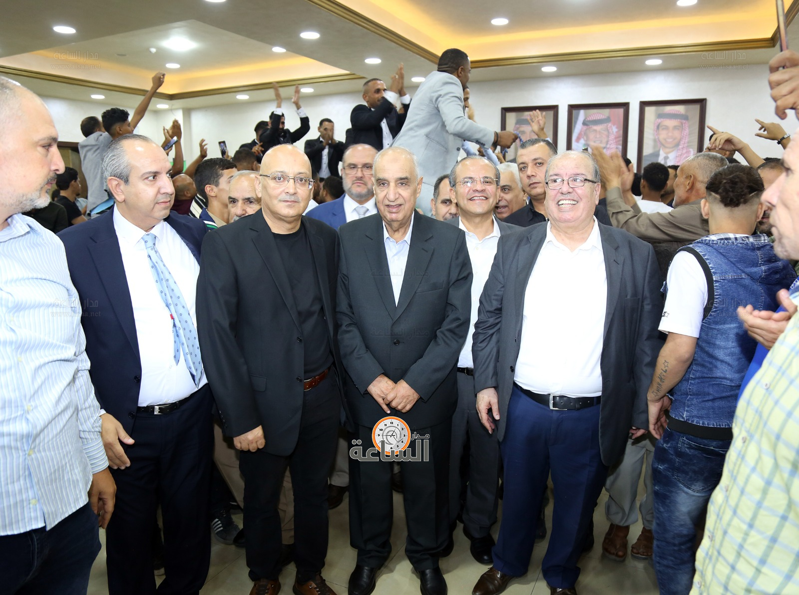 Madar Al-Saa Images 0.7428553799686541