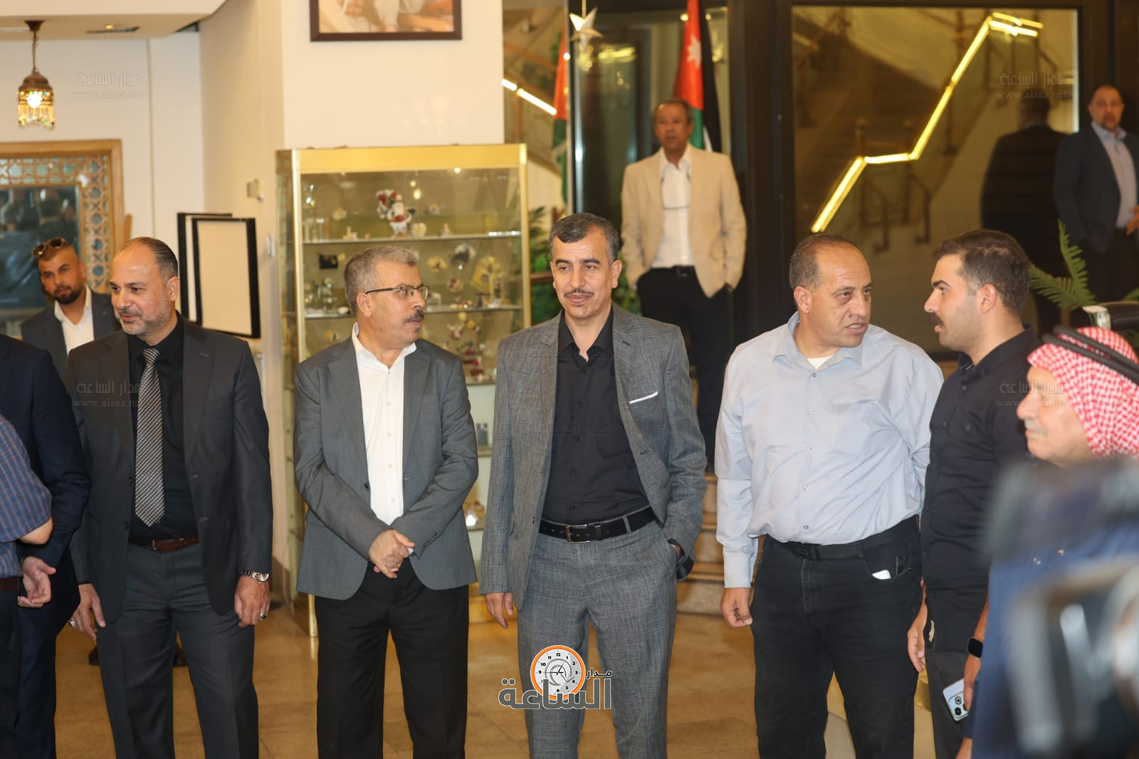 Madar Al-Saa Images 0.4066598049059642