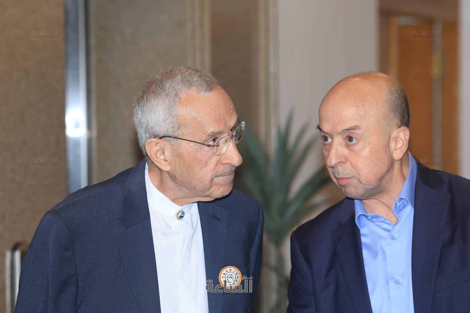 Madar Al-Saa Images 0.987426461294211