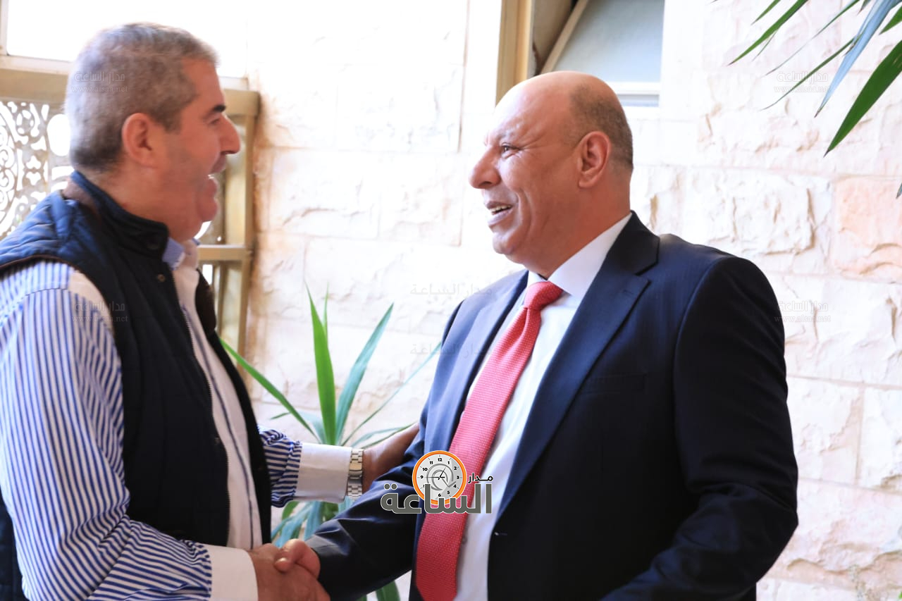 Madar Al-Saa Images 0.6393444437260118