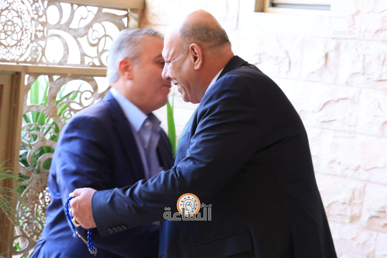 Madar Al-Saa Images 0.37628227682814586