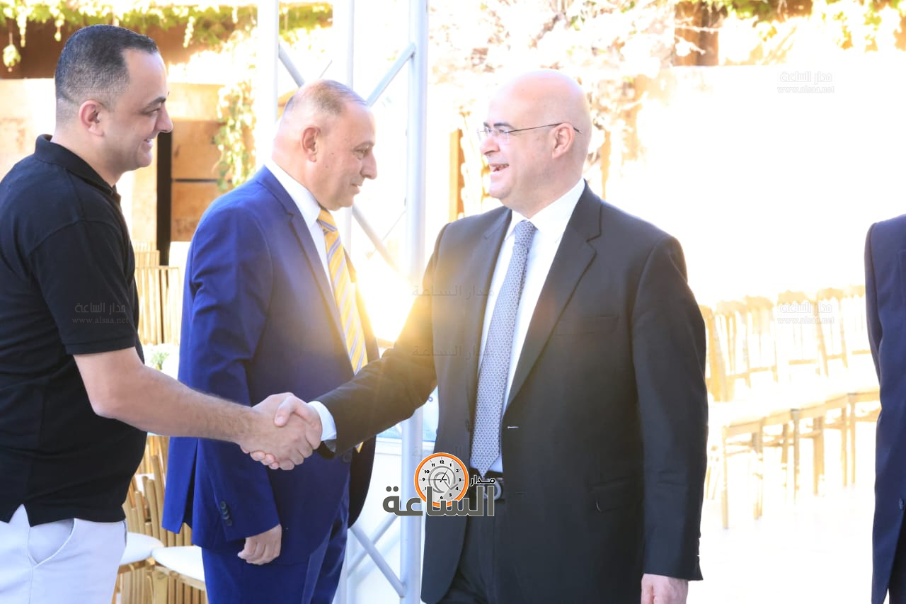 Madar Al-Saa Images 0.3469881578198173