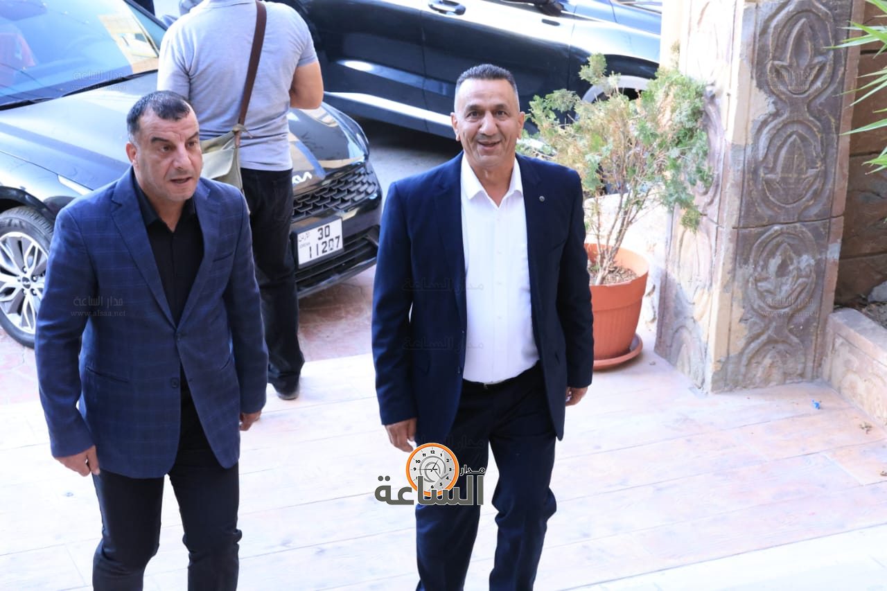 Madar Al-Saa Images 0.6396902841377768