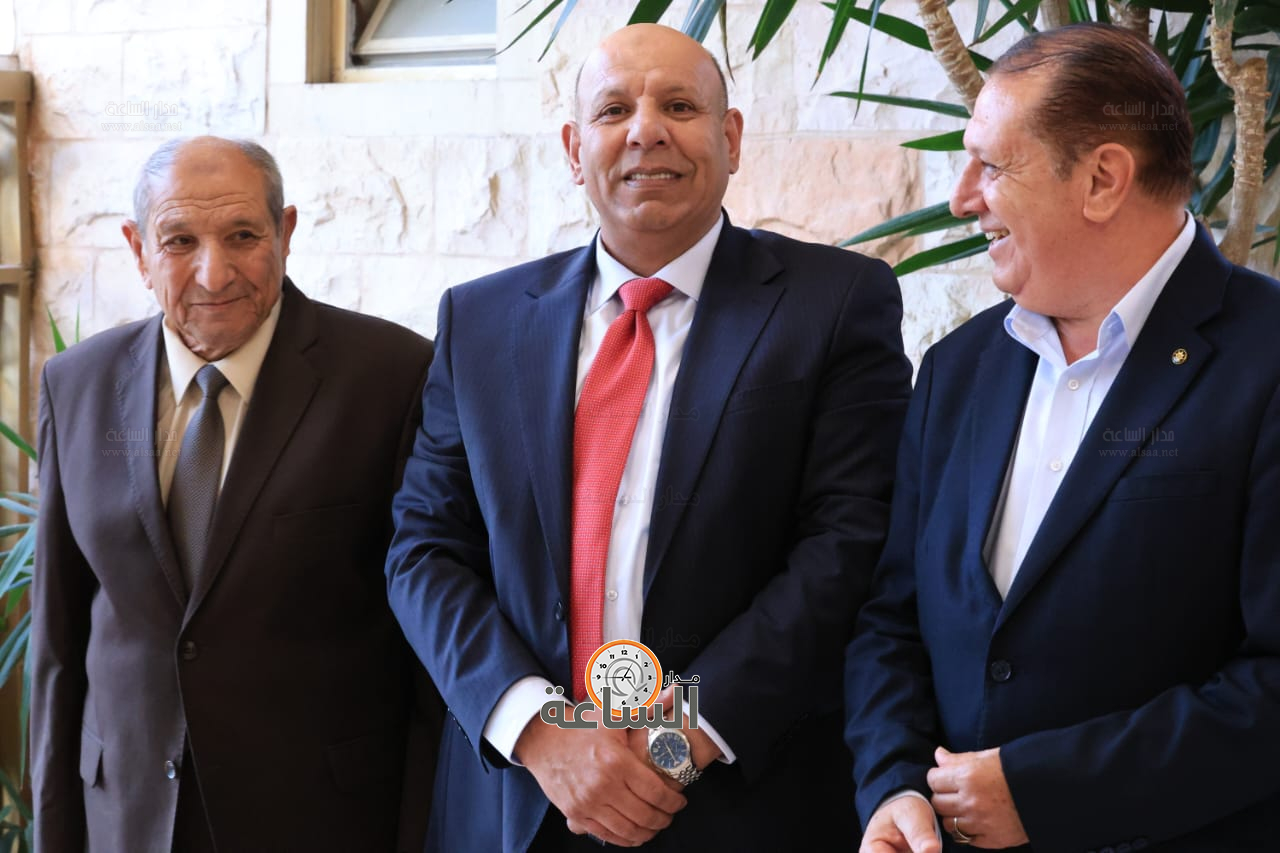 Madar Al-Saa Images 0.10049109023081881