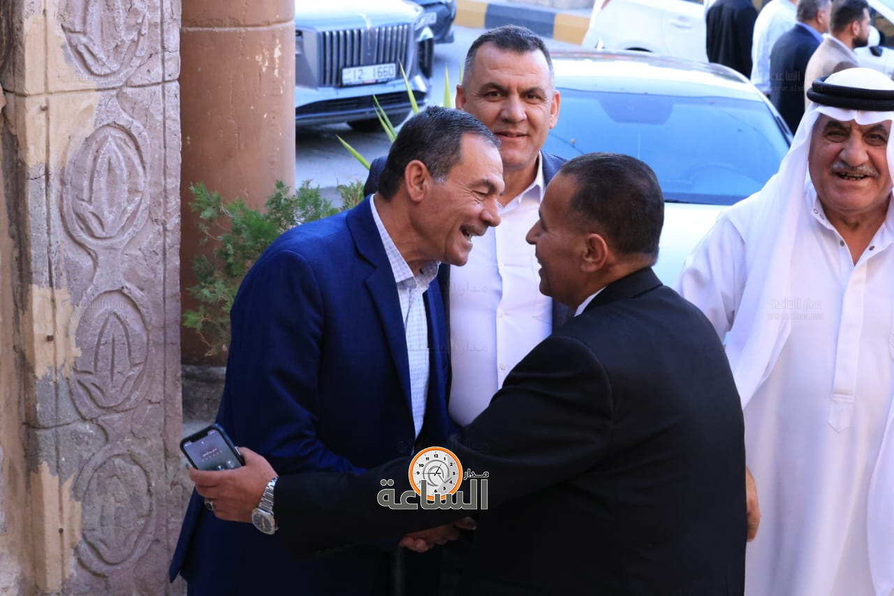 Madar Al-Saa Images 0.32944783829423396