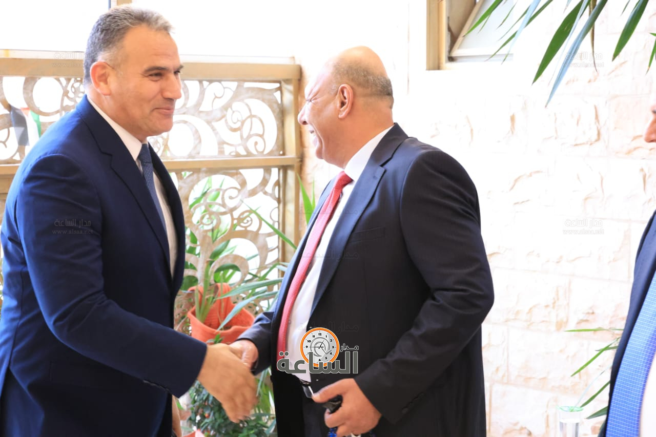 Madar Al-Saa Images 0.02051890390682043