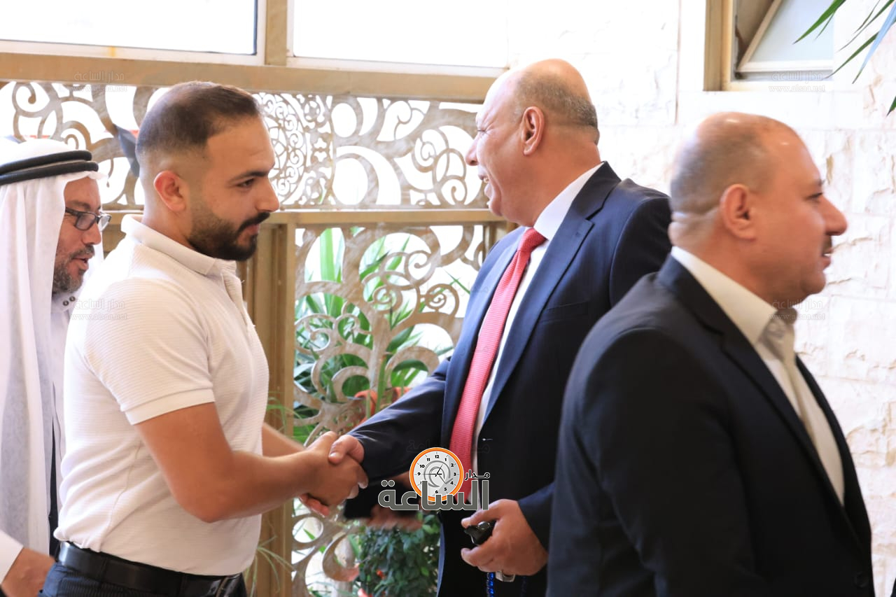 Madar Al-Saa Images 0.648214942280574