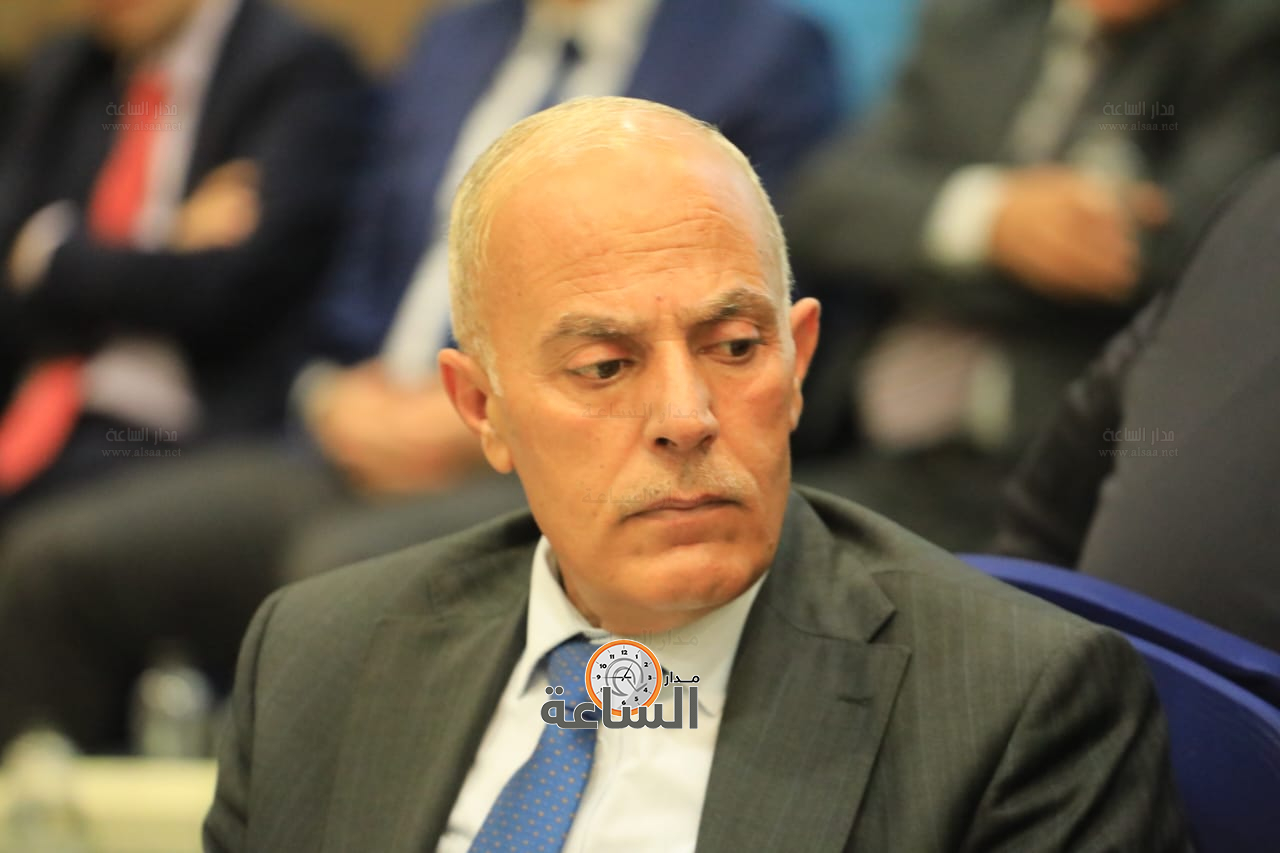 Madar Al-Saa Images 0.011781835841251254