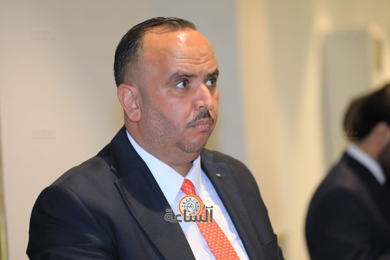 Madar Al-Saa Images 0.401207484428848