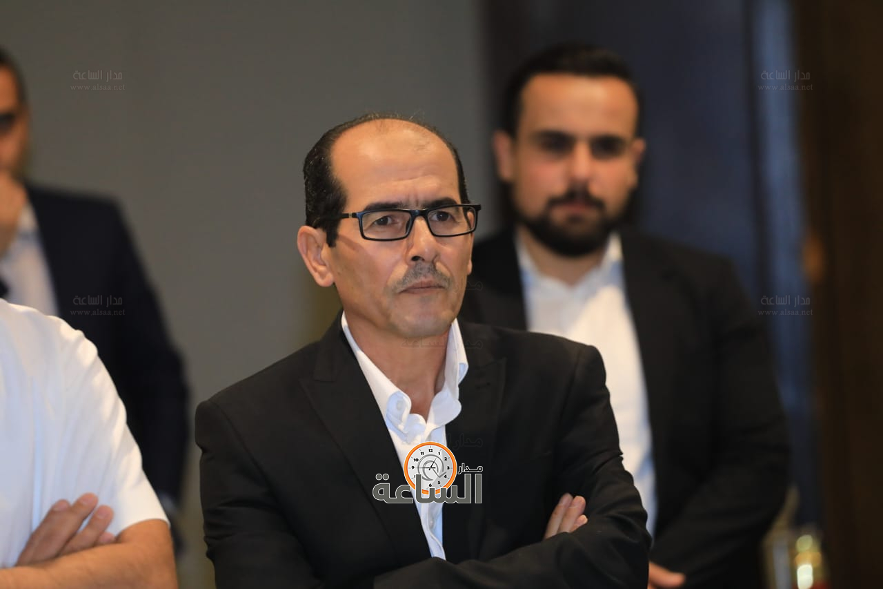 Madar Al-Saa Images 0.7912045202219631