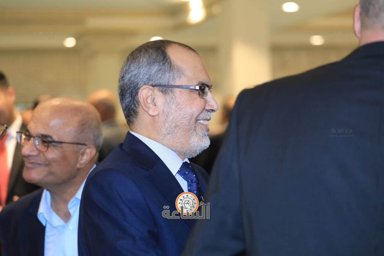 Madar Al-Saa Images 0.7327855120669495