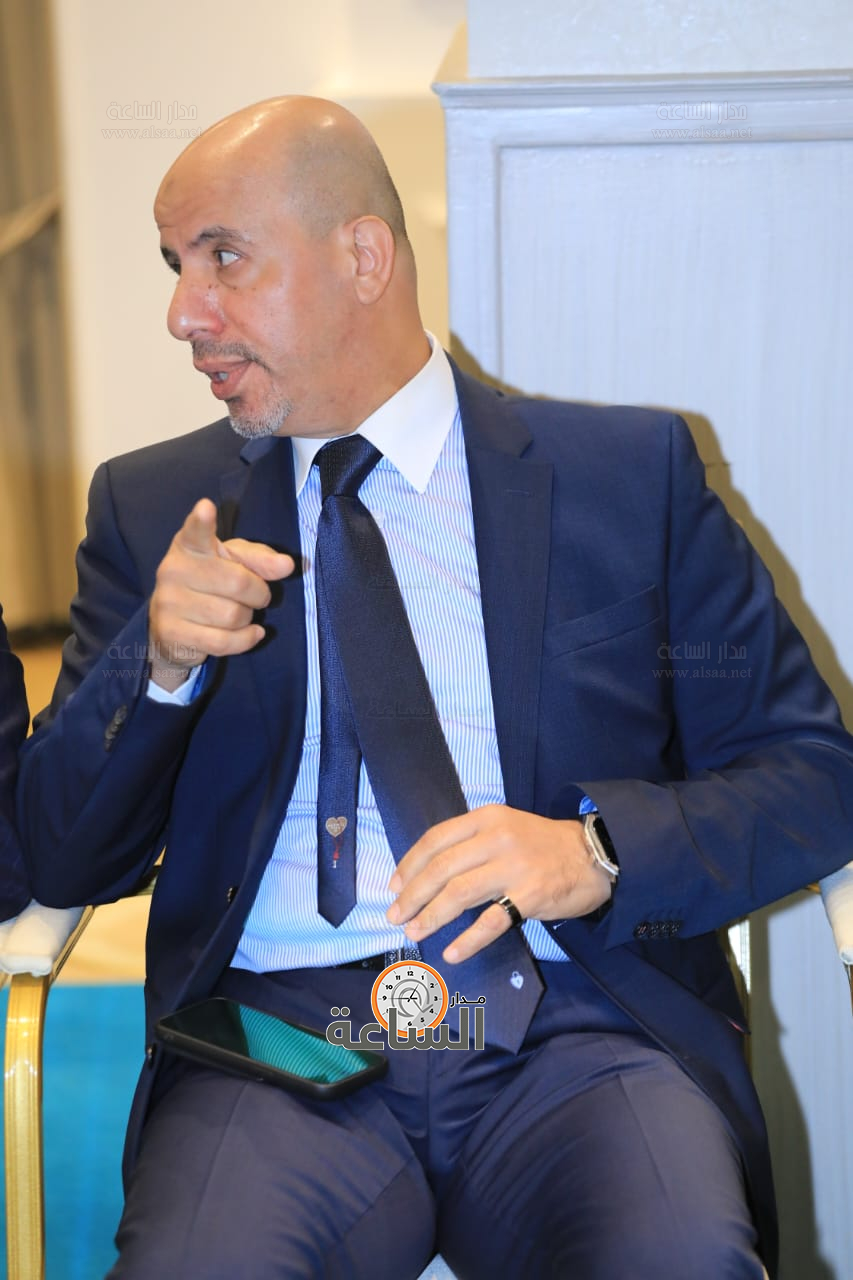 Madar Al-Saa Images 0.8819619320409914