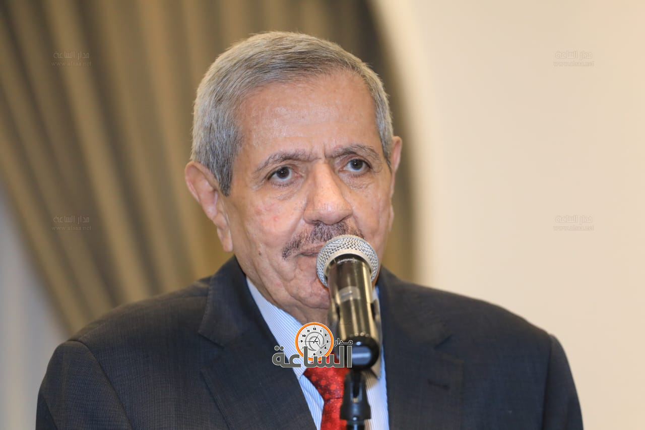 Madar Al-Saa Images 0.0015423858142470381