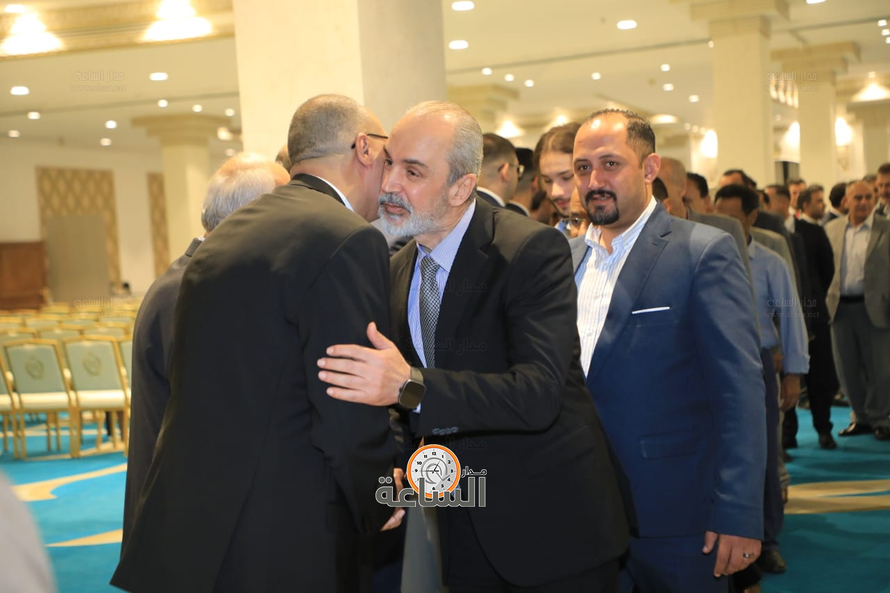 Madar Al-Saa Images 0.7411665687249981